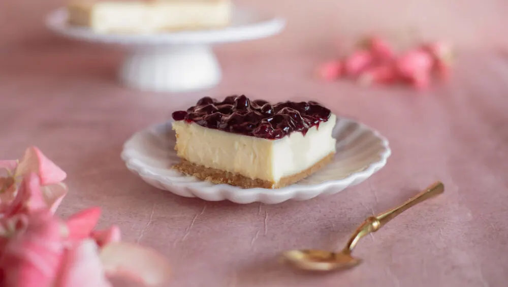 Blueberry Cheese Cake Slice